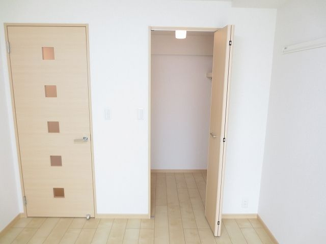 相模原市中央区小町通２丁目の賃貸マンションの収納
