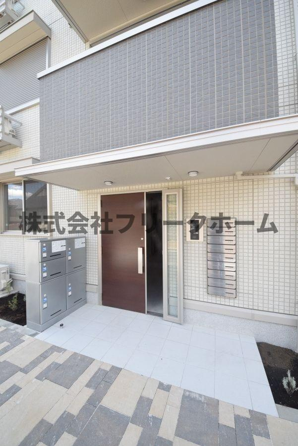 小金井市梶野町３丁目の賃貸マンションのエントランス