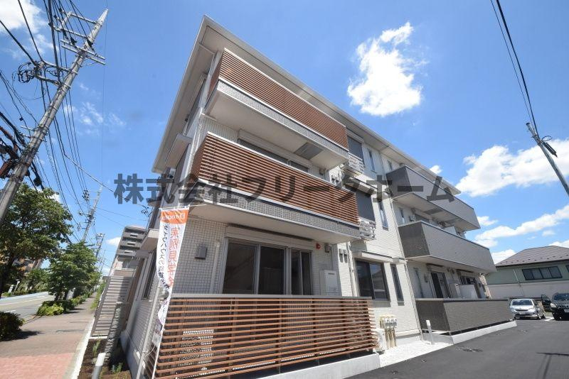 小金井市梶野町３丁目の賃貸マンションの外観