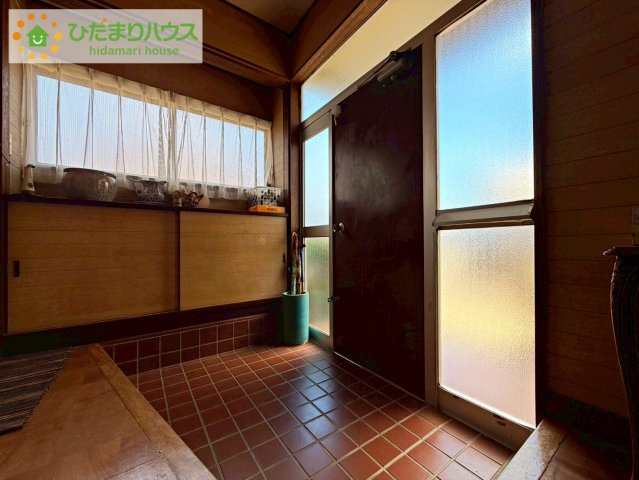 日立市大沼町1丁目　中古戸建の玄関|住まいの第一印象を彩る玄関スペース！
