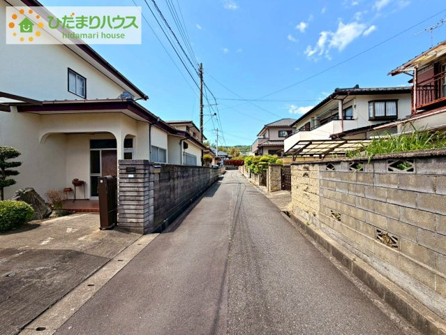 日立市大沼町1丁目　中古戸建の前面道路含む現地写真|交通量が少なく、落ち着いた前面道路です♪