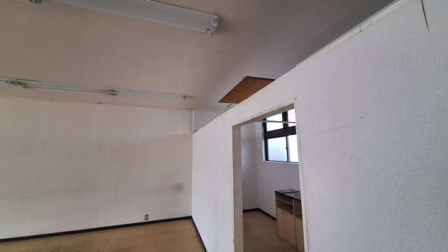 甲西中央ビルの内装