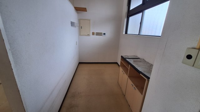 甲西中央ビルの内装