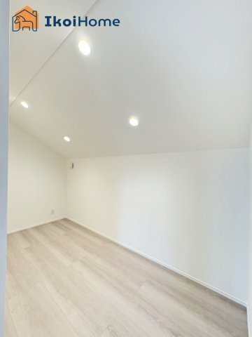 神戸市西区美穂が丘4丁目　全18区画16号地　新築戸建の寝室|◆同社施工例◆洋室は広さございますのでお子様の洋室やテレワークスペースなどに最適です。