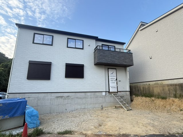 神戸市西区美穂が丘4丁目　全18区画16号地　新築戸建の駐車場|【ホームページに現地動画掲載中】●年中無休：当日予約可●駅徒歩圏内ながらお車も2台駐車可能です！