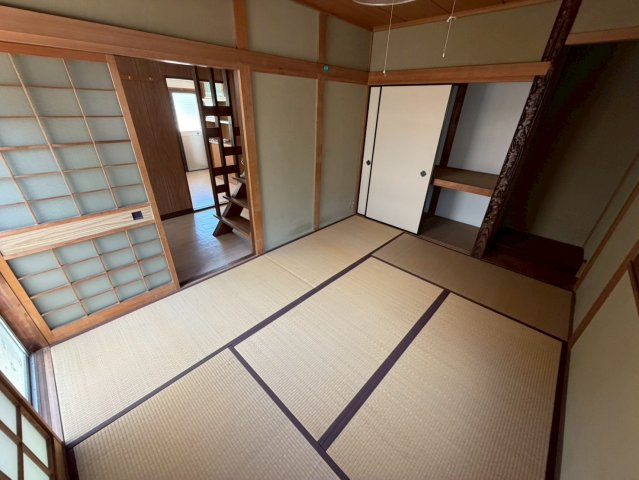 岡本8丁目貸家の和室