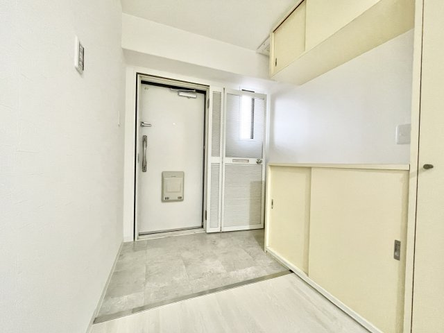 ライオンズマンション枚方■中古マンションの玄関