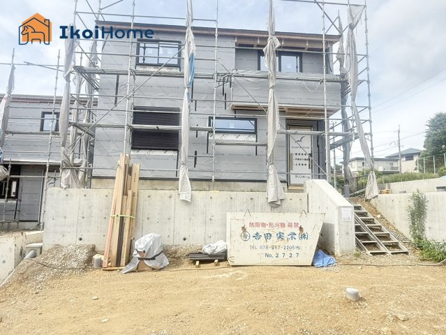 神戸市西区美穂が丘4丁目　全18区画18号地　新築戸建の駐車場|【ホームページに現地動画掲載中】●年中無休：当日予約可●駅徒歩圏内ながらお車も2台駐車可能です！
