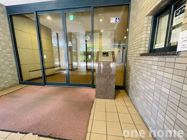 ヴィルヌーブ東三国のエントランス|◆安心のオートロック完備マンションです！