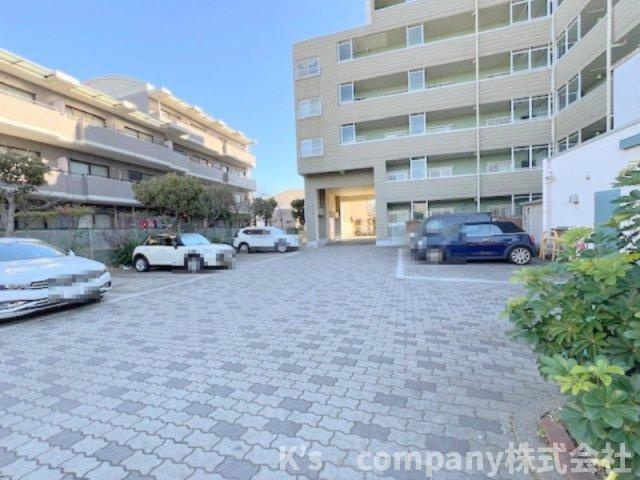 ◎藤沢市鵠沼海岸5丁目　鵠沼パークハウスの駐車場|駐車スペース◇