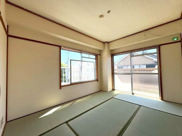 金剛東マンションの和室
