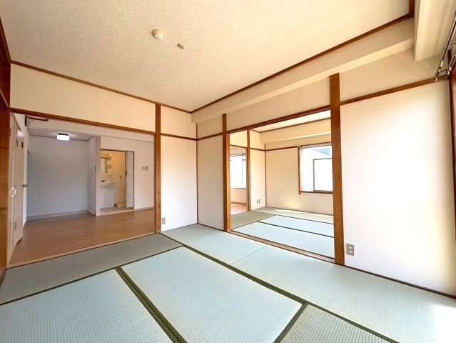 金剛東マンションの和室
