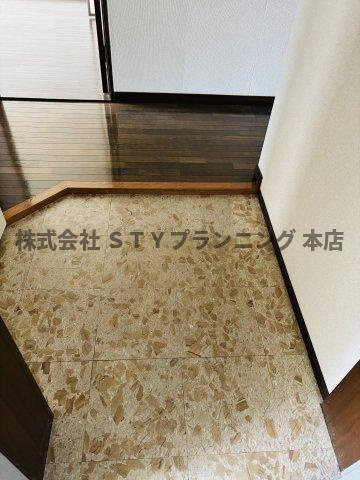 仲介手数料0円！インテリジェント星ヶ丘II号館の玄関