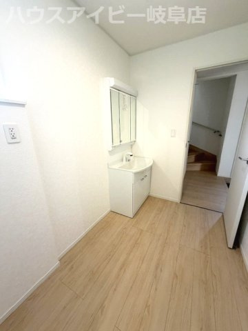 【独立洗面台】の画像