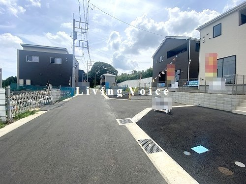 【仲介手数料０円】秦野市南矢名第19　新築一戸建て　全2棟の前面道路含む現地写真|秦野市南矢名第19　新築一戸建て　全2棟