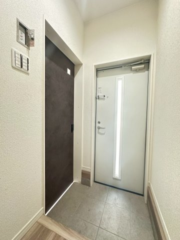 メルシー高槻北大樋の玄関