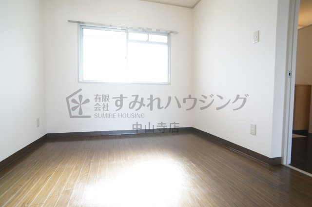 プランドール宝塚の寝室