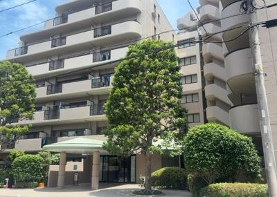 【構造・工法・仕様】 | サンヴェール相模原 | ＲＣ造、Reinforced Concreteは直訳すると補強されたコンクリートです。主に柱や梁・床・壁が鉄筋とコンクリートで構成おり、鉄筋を組んだ型枠にコンクリートを流し込んで固めたものを指します。
