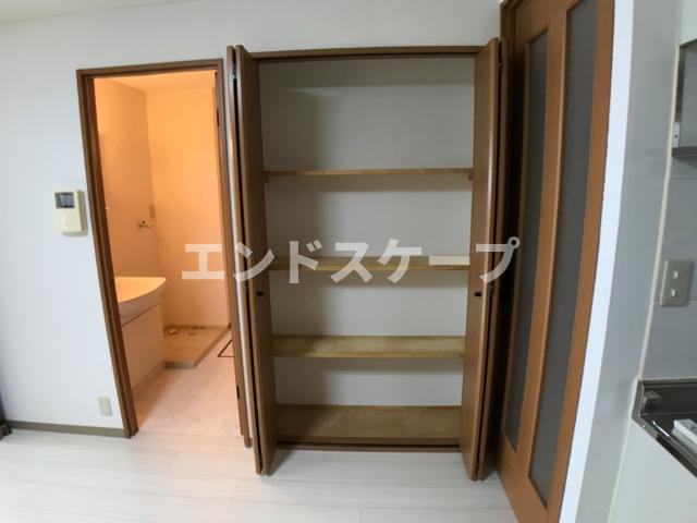 フォレスト粕川　Ａの収納|LDK収納
高崎、前橋のお部屋探しはエンドスケープまで！お客様の理想お聞かせ下さい♪