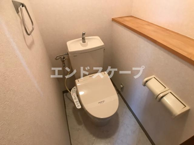 フォレスト粕川　Ａのトイレ|シャワー付トイレ
高崎、前橋のお部屋探しはエンドスケープまで！お客様の理想お聞かせ下さい♪