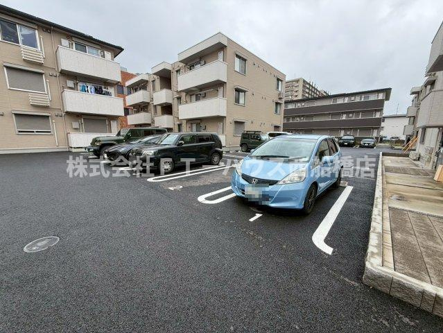 グランテージ海神Eの駐車場
