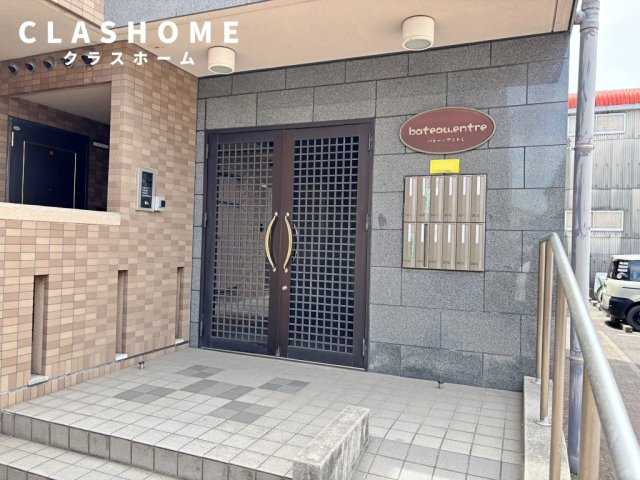 バトー・アントレ　　　刈谷市近郊の賃貸はクラスホーム刈谷店のエントランス