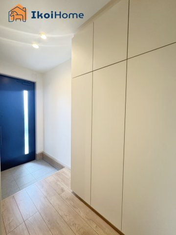明石市東人丸町　新築戸建の玄関|◆同社施工例◆玄関には靴をたくさん収納できるシューズボックスを完備しております！