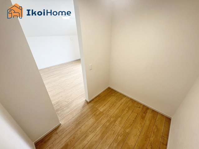 明石市東人丸町　新築戸建の収納|◆同社施工例◆各居室に収納スペースを完備！荷物が多くなりやすいお子様なども安心です。