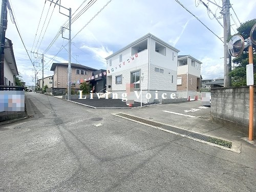 【仲介手数料０円】秦野市弥生町第5　新築一戸建て　2号棟　全2棟の前面道路含む現地写真|秦野市弥生町第5　新築一戸建て　全2棟