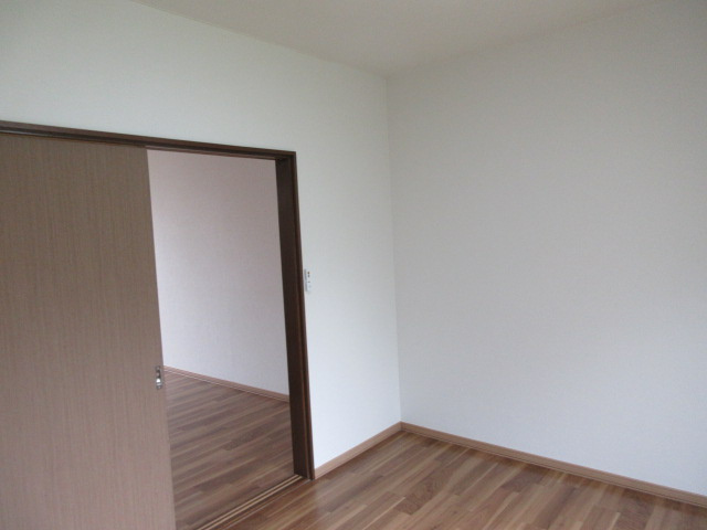 エスレイア西町の洋室