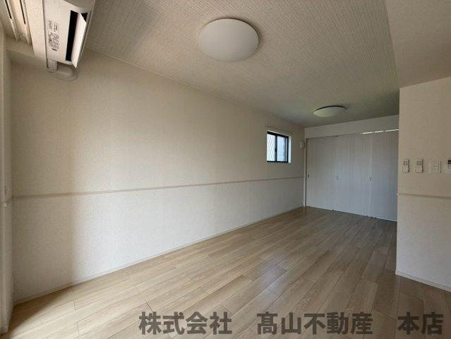 福津市津屋崎４丁目のアパートの居間・リビング