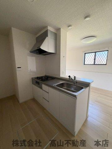 福津市津屋崎４丁目のアパートのキッチン