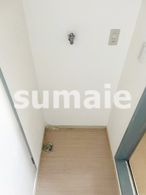 エスパスホマーA棟の設備|洗濯機置き場です。