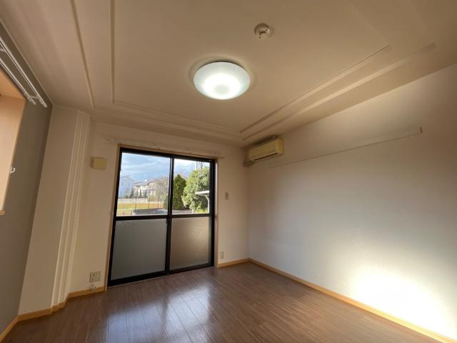 LEGACY学園前の洋室|室内照明器具