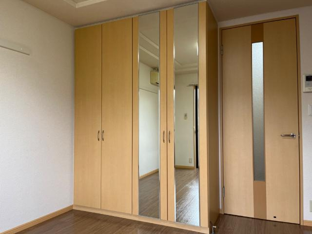 LEGACY学園前の設備|姿見鏡