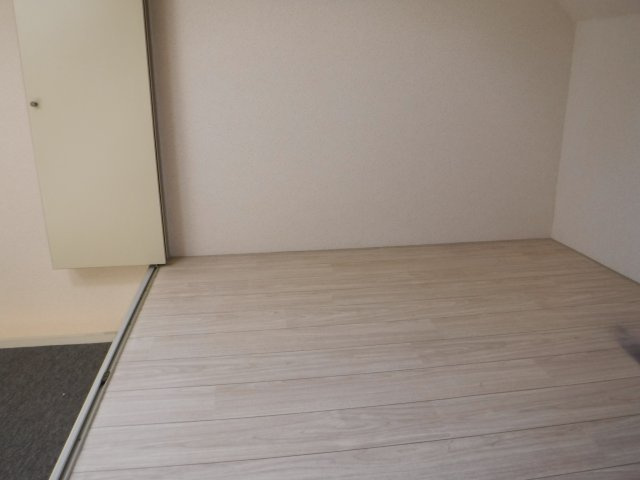 パンシオン新丸子の洋室