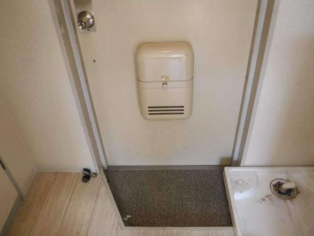 パンシオン新丸子の玄関