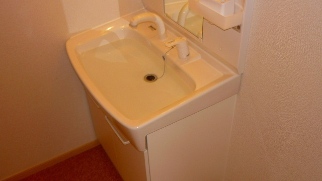 クレセールＡの独立洗面台|洗面所