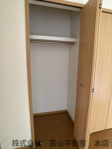 遠賀郡岡垣町吉木東２丁目のアパートの収納