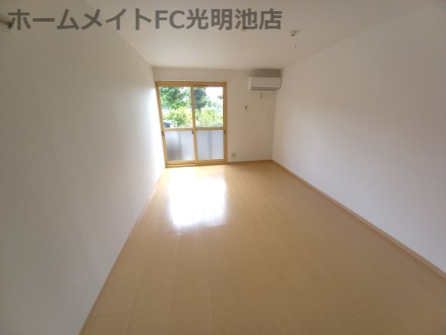 グランパルク・コーズの洋室