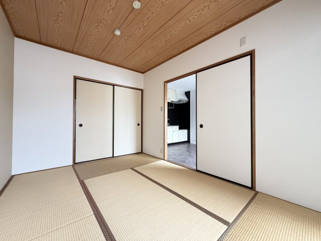 サンライフ上住吉の和室