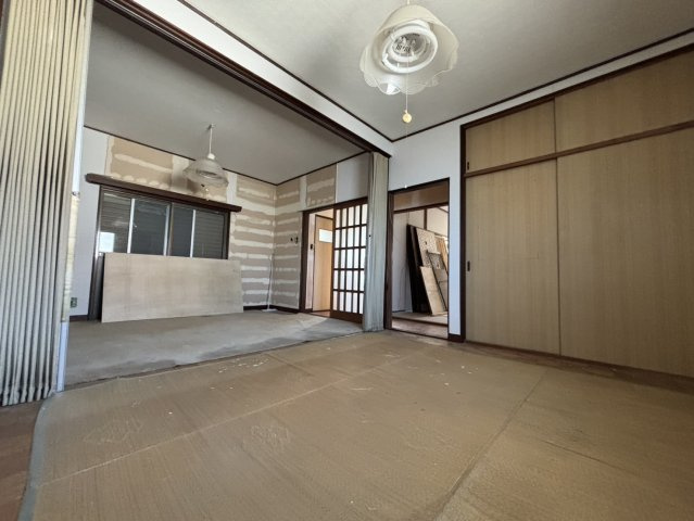 【洋室】 | 五香6丁目戸建