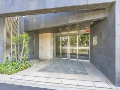 ノヴェル南砂　8階　最　上階　リ　ノベーションのエントランス