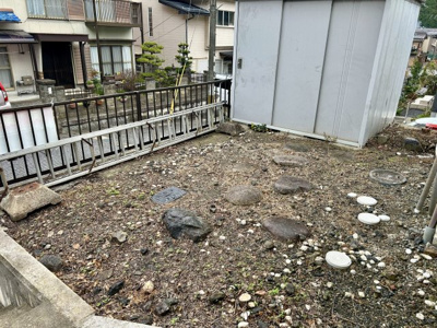 【庭】 | 米原岩脇貸家