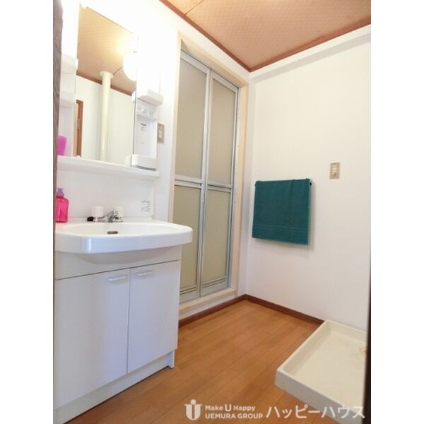 和白宮前ビルの洗面所