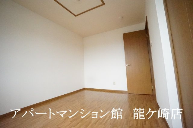 ヴィラフォレストBの寝室