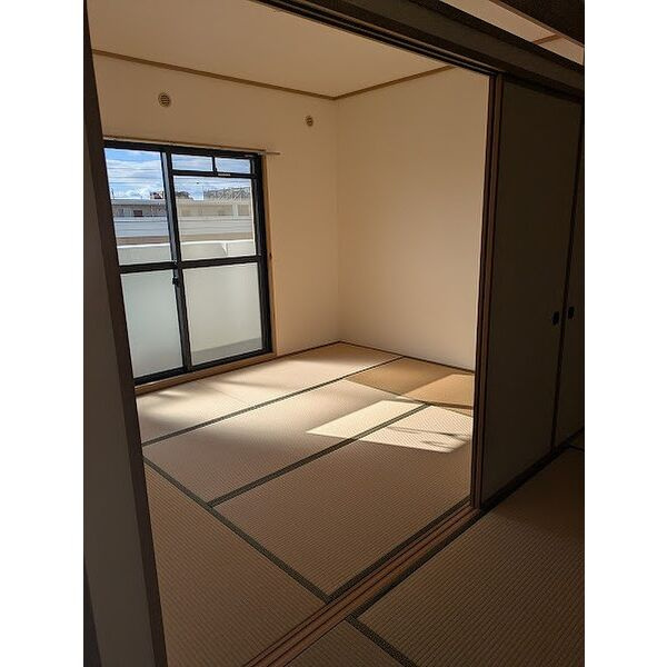 アメニティ和白東の和室