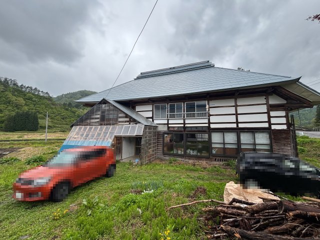 大沼郡昭和村大字野尻山崎 古民家風倉庫付き戸建 ※築年数不詳 広い