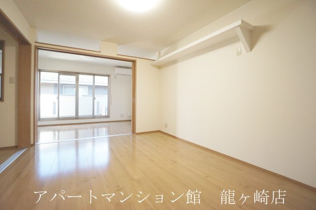  グリーンテラス(Green Terrace)　Aの居間・リビング
