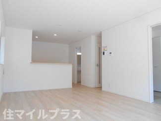 【居間・リビング】 | 石川町下泉新築一戸建て2棟 | ゆったりとした居間です